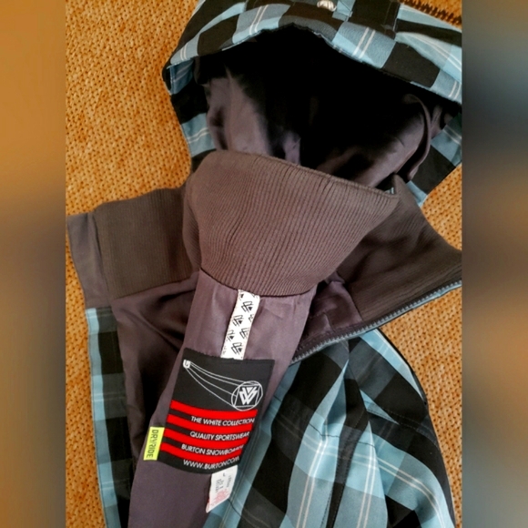 Burton Ski Coat - Picture 3 of 9